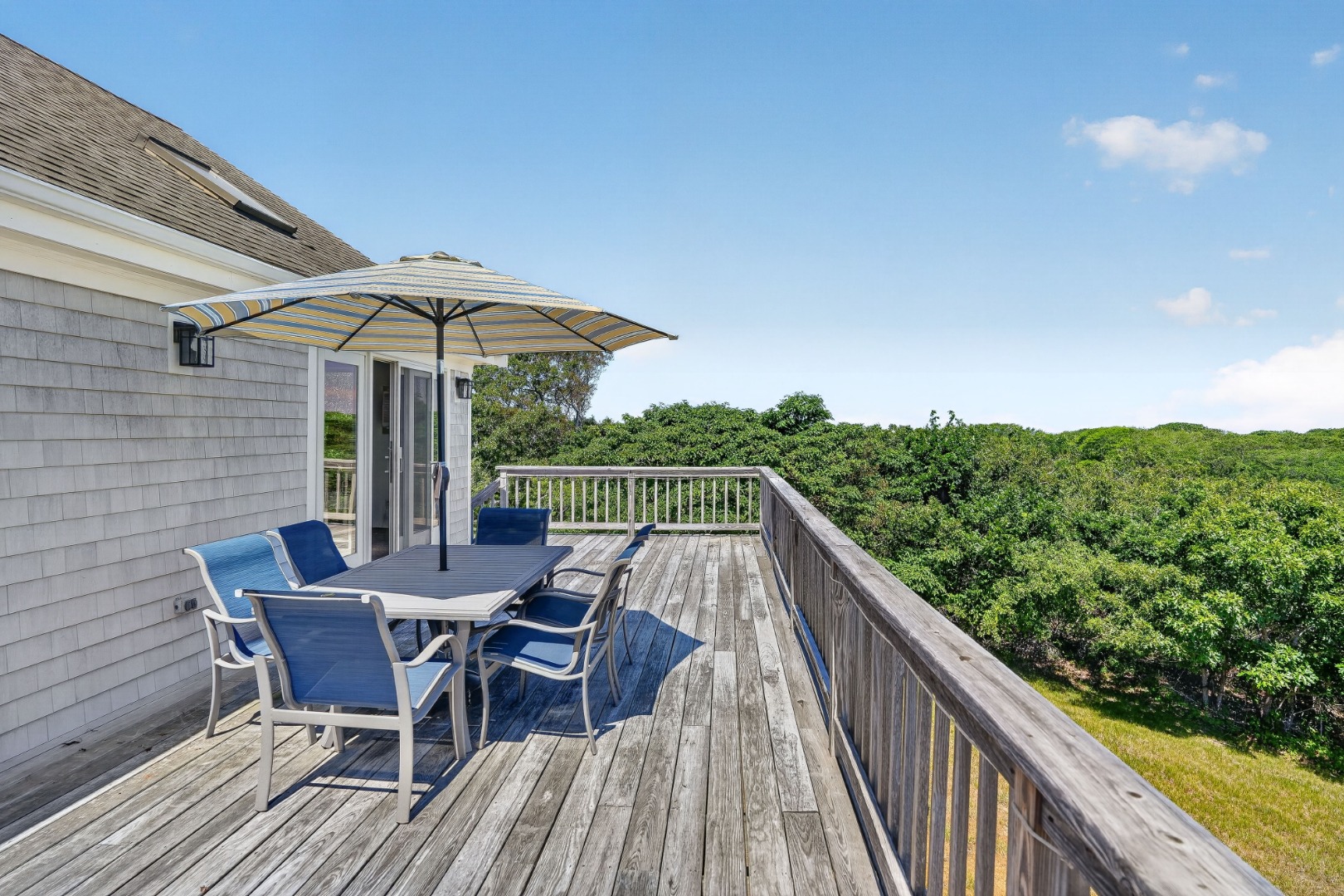 12 Lobsterville Road Aquinnah, MA 02535 - Photo 3 of 28