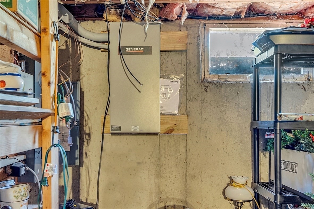 89 Kingswear Circle Dennis, MA 02660 - Photo 37 of 40 a bathroom with a shower