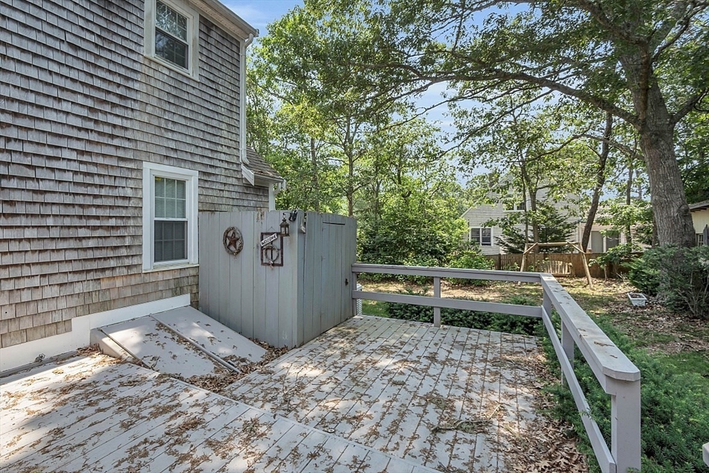 89 Kingswear Circle Dennis, MA 02660 - Photo 7 of 40 a view of outdoor space
