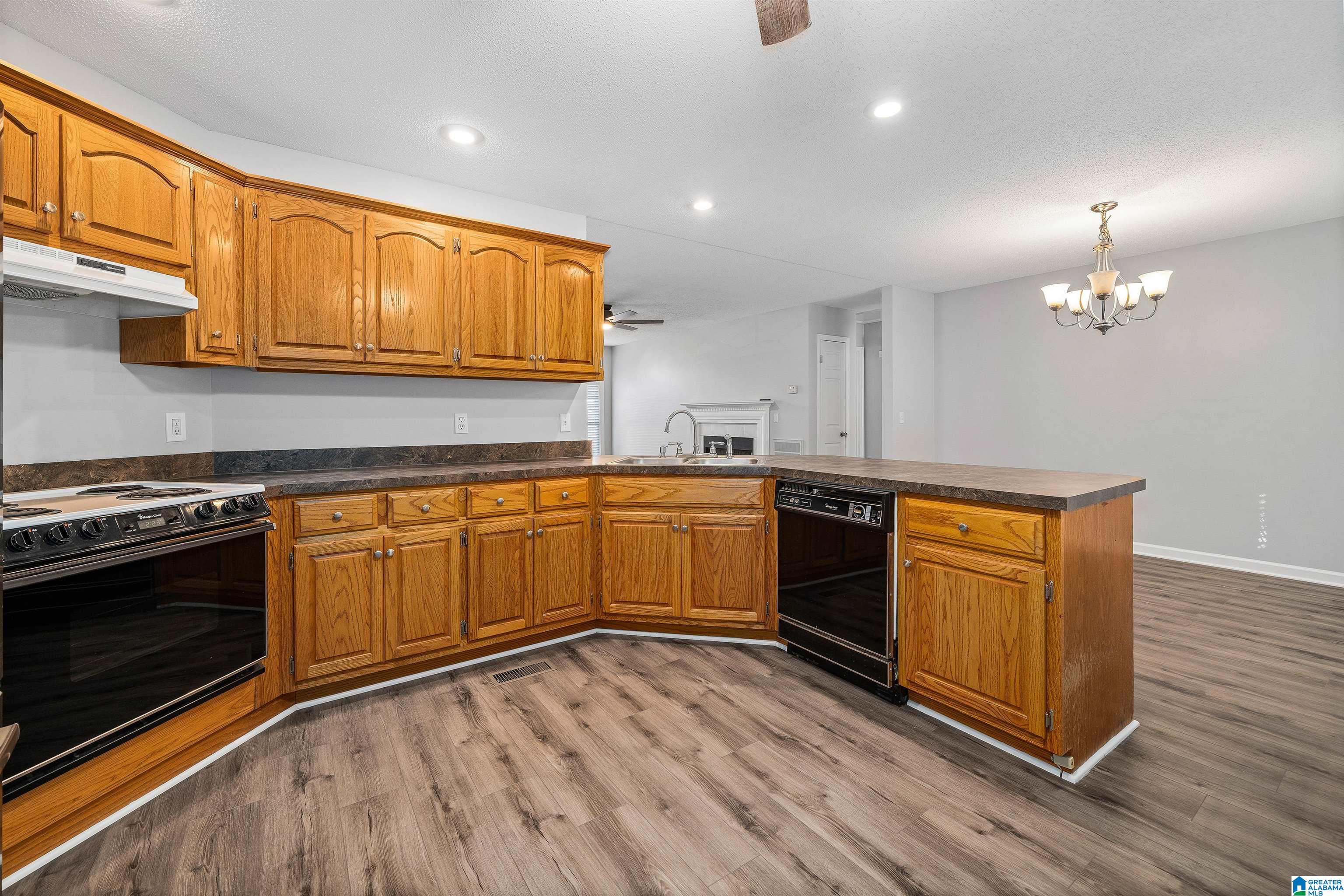 295 Murray Street Gardendale, AL 35071 - Photo 13 of 25