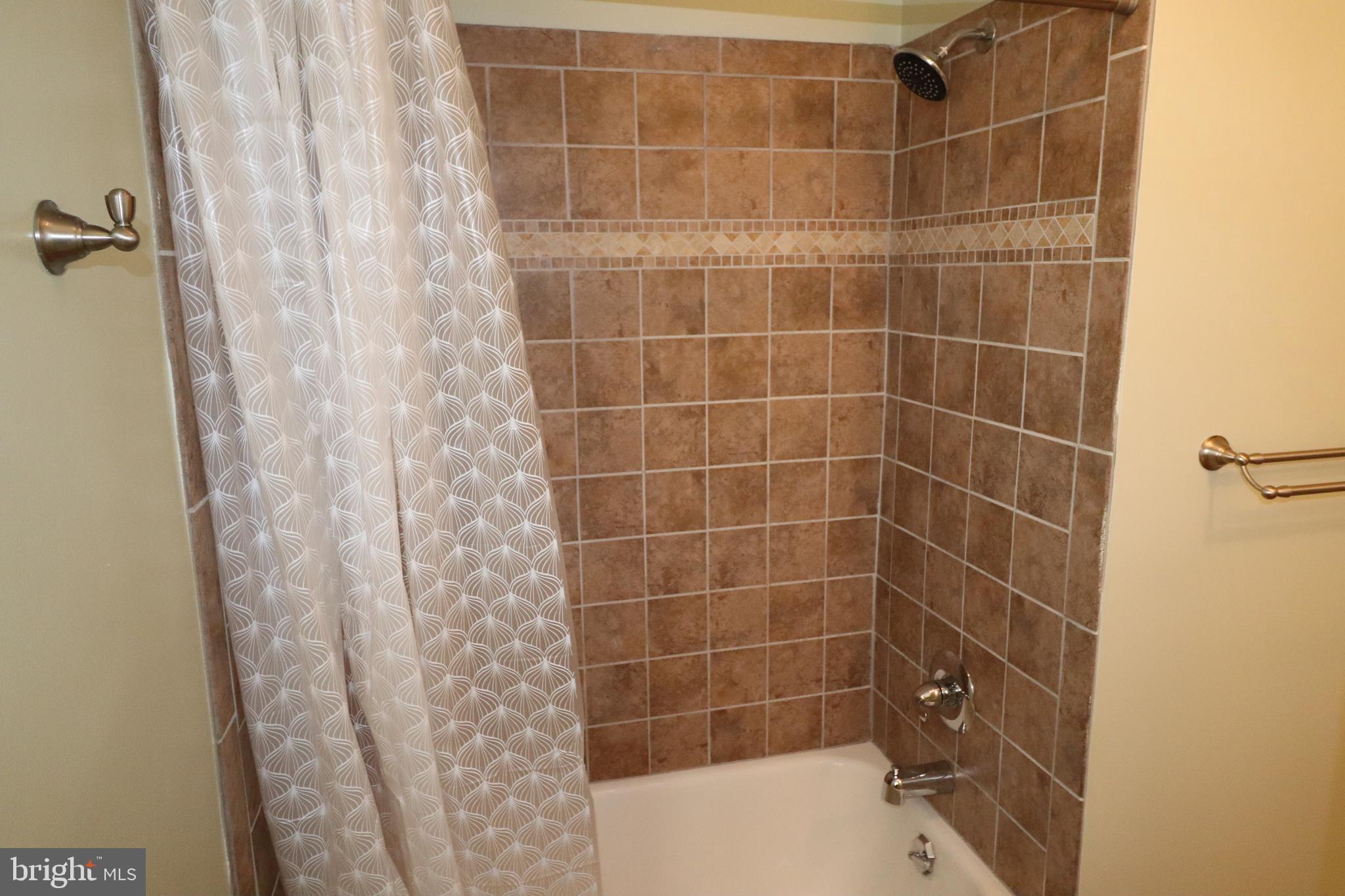 208 2nd Street Reading, PA 19607 - Photo 15 of 26