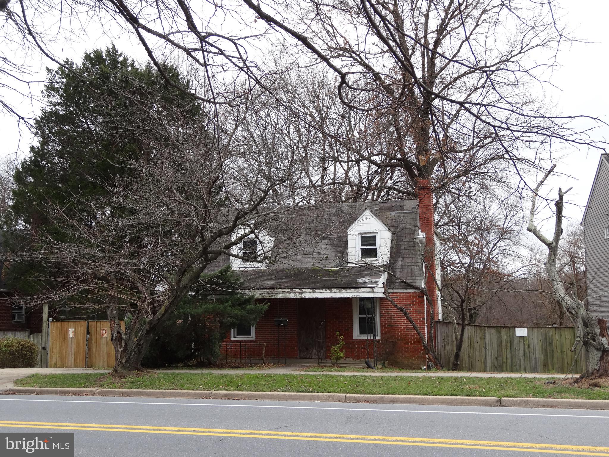 1704 Arcola Avenue Silver Spring, MD 20902 - Photo 3 of 9