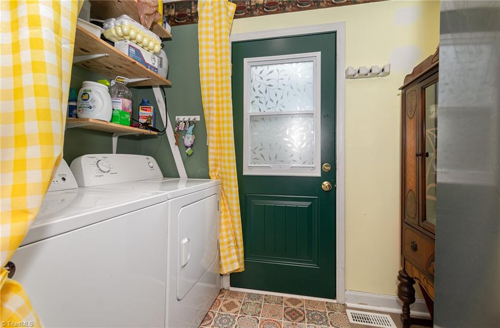 191 Lawrence Road Stokesdale, NC 27357 - Photo 13 of 26 Gallery Image 13