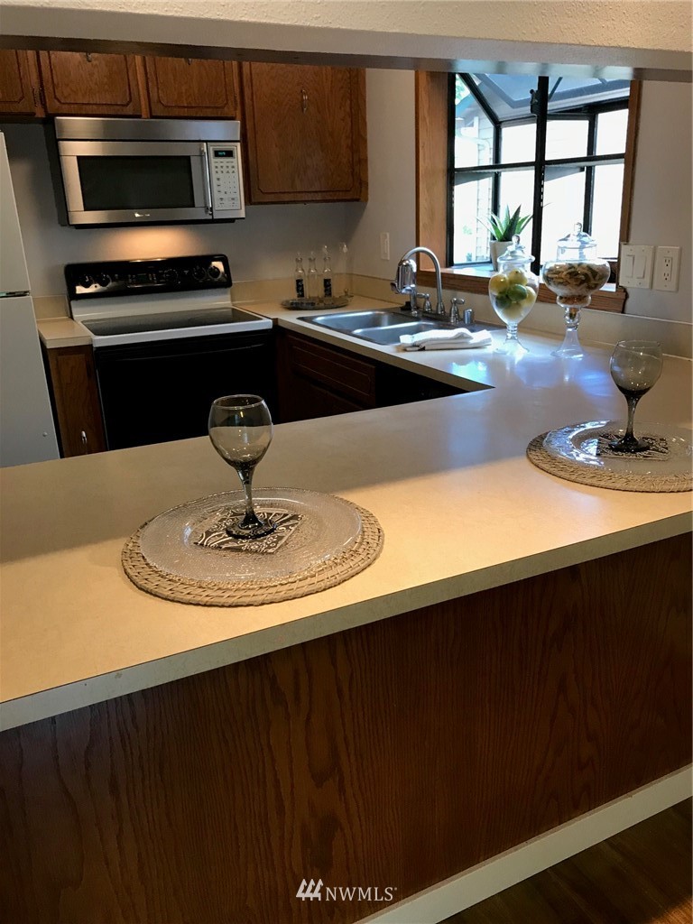21529 4th Avenue West, Unit C35 Bothell, WA 98021 - Photo 7 of 14