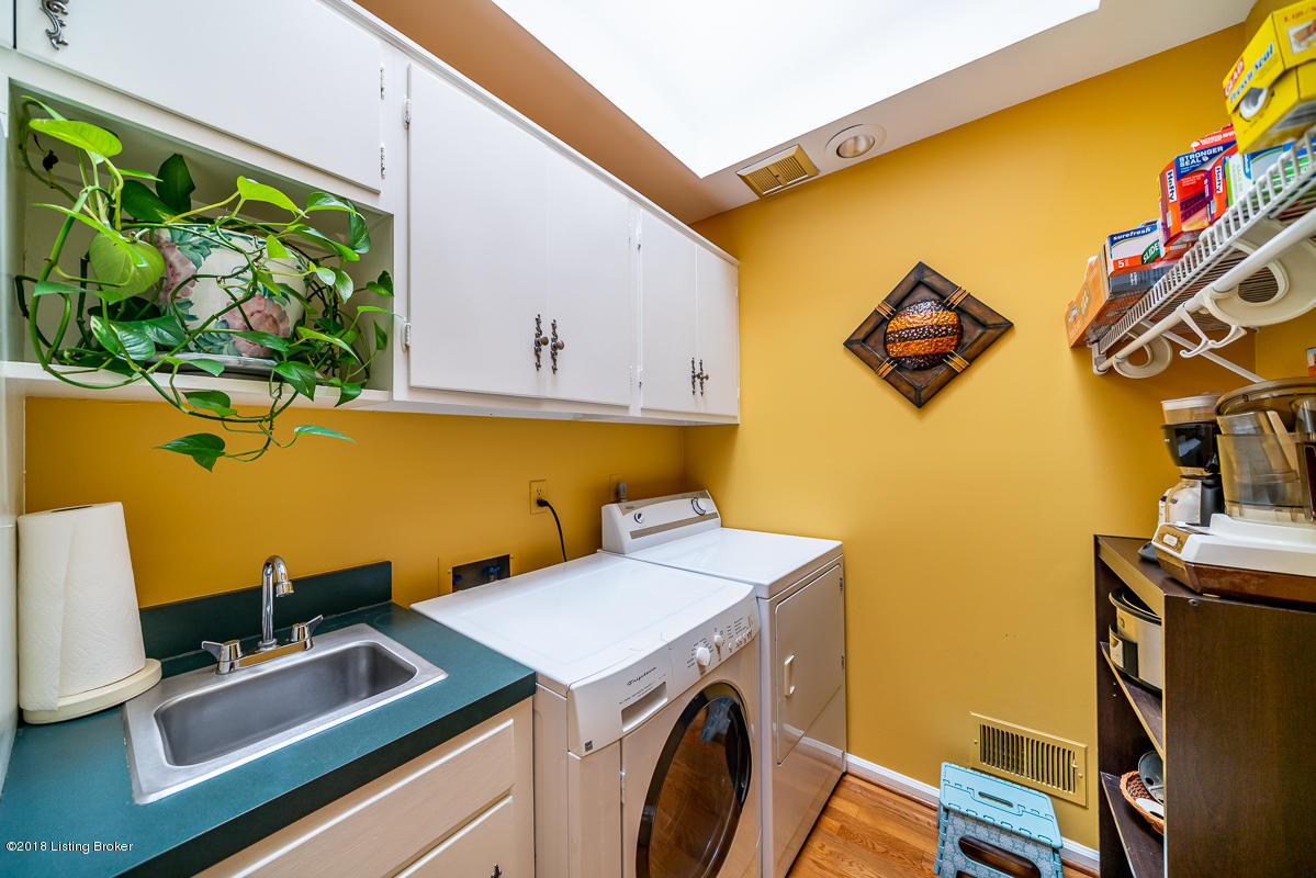 6604 Foxcroft Road Prospect, KY 40059 - Photo 18 of 43 1st floor Laundry