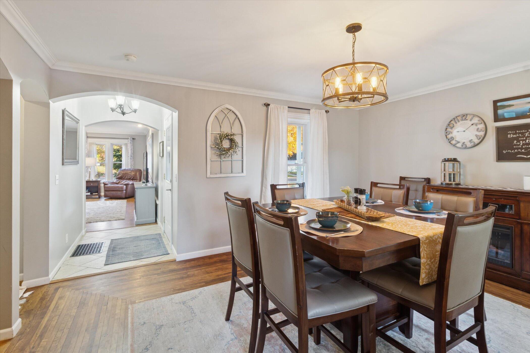 223 West Todd Avenue Reed City, MI 49677 - Photo 21 of 70 21-223-W-Todd-Ave-WindowStill