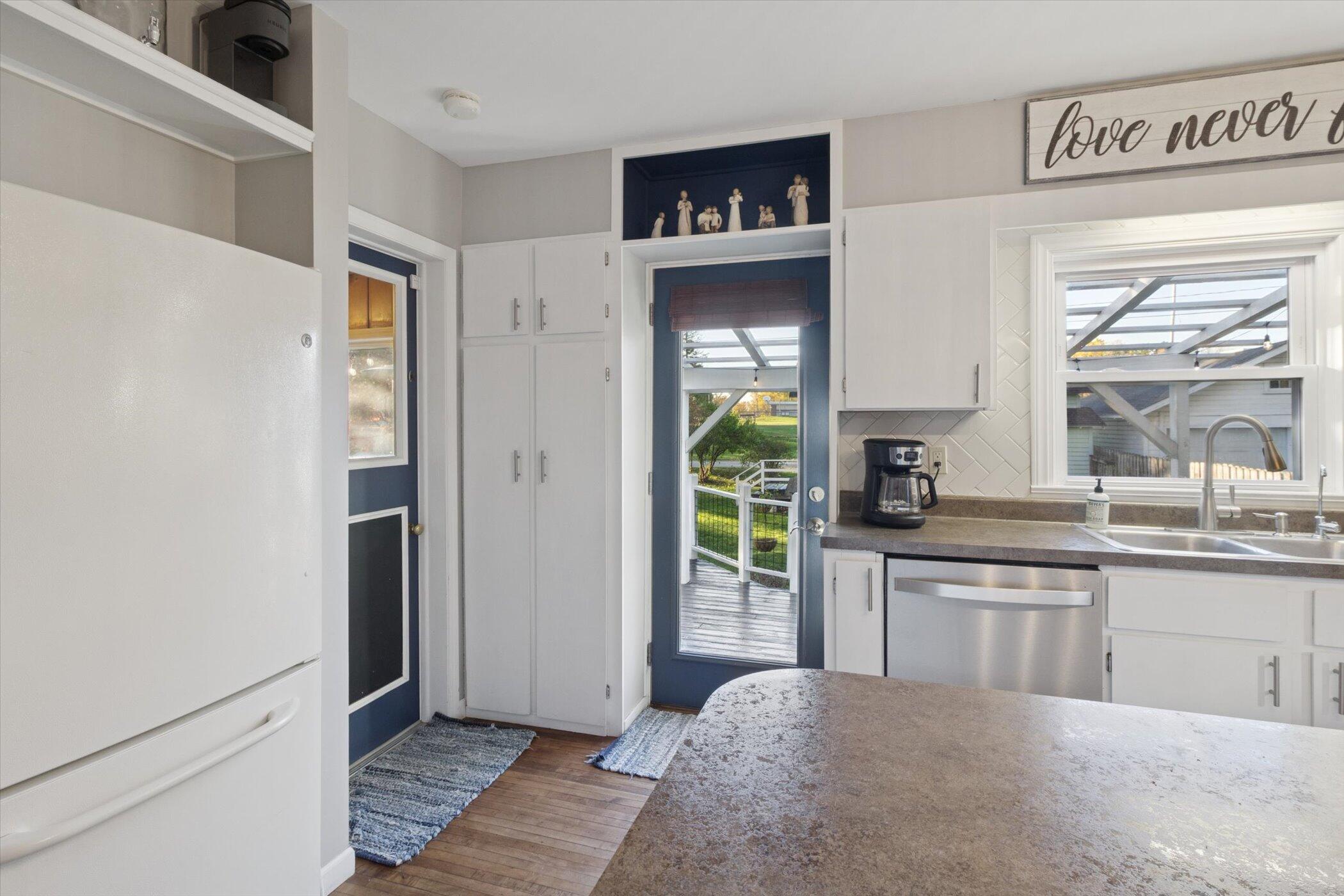 223 West Todd Avenue Reed City, MI 49677 - Photo 26 of 70 26-223-W-Todd-Ave-WindowStill