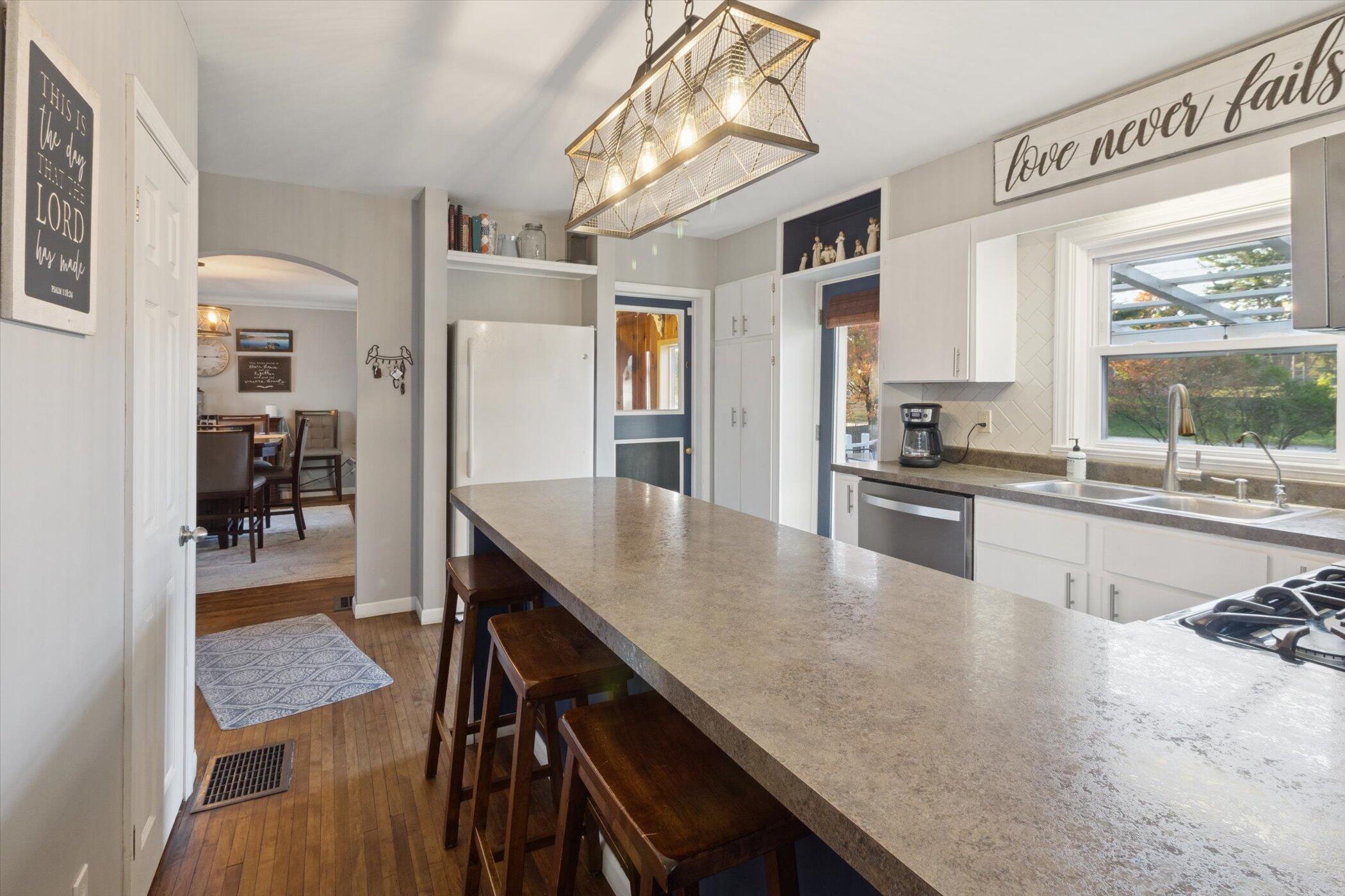 223 West Todd Avenue Reed City, MI 49677 - Photo 27 of 70 27-223-W-Todd-Ave-WindowStill