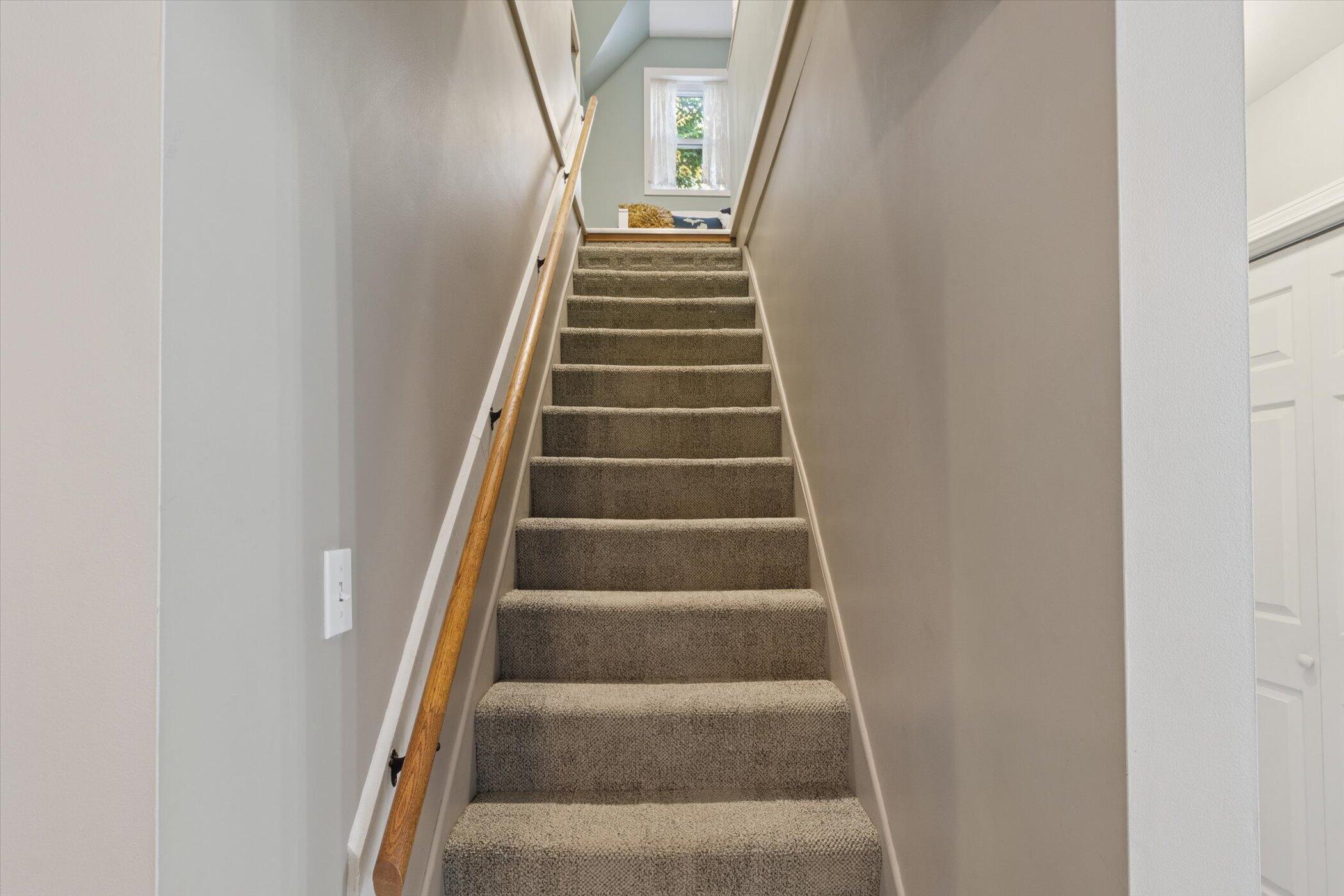 223 West Todd Avenue Reed City, MI 49677 - Photo 38 of 70 38-223-W-Todd-Ave-WindowStill