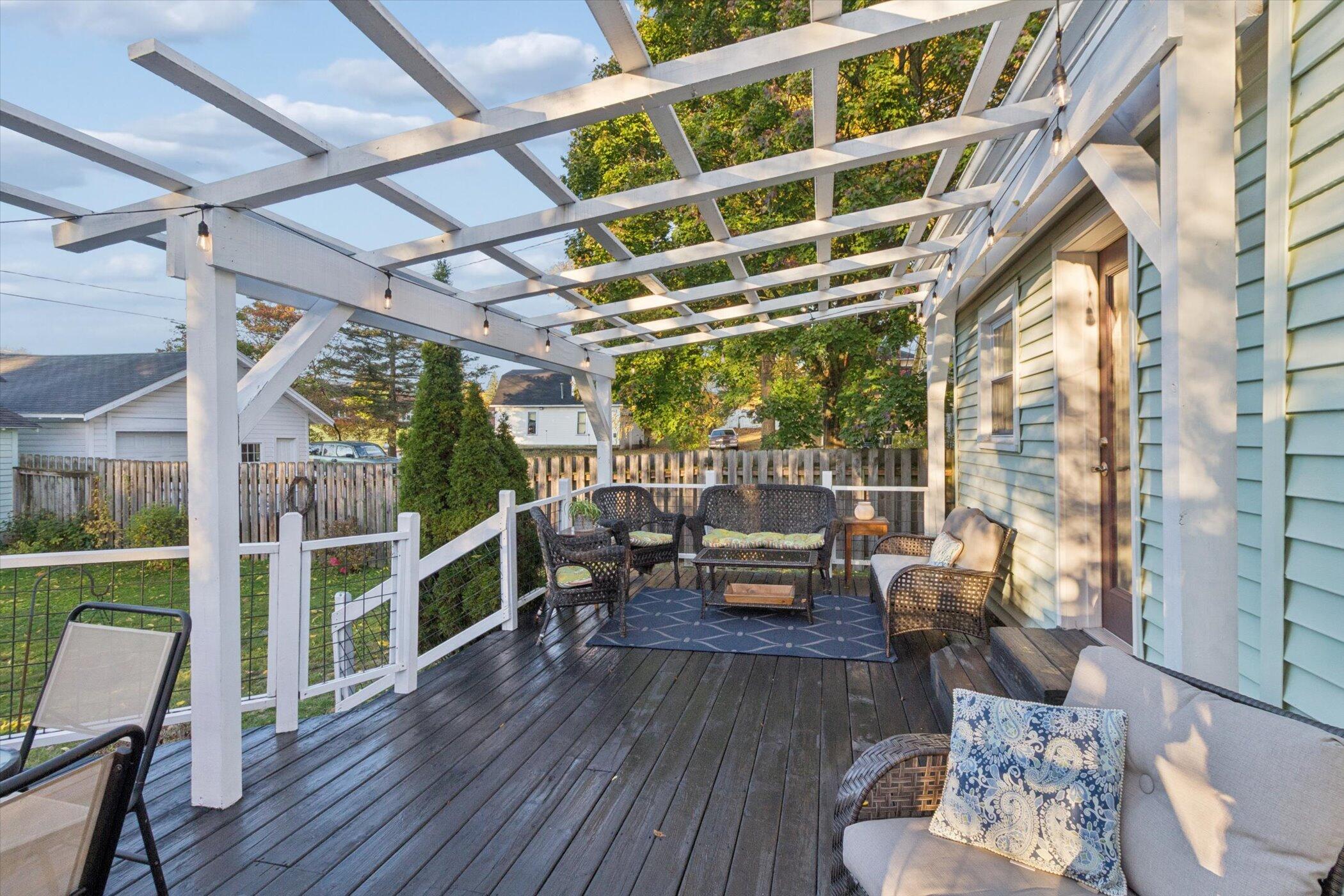 223 West Todd Avenue Reed City, MI 49677 - Photo 56 of 70 56-223-W-Todd-Ave-WindowStill