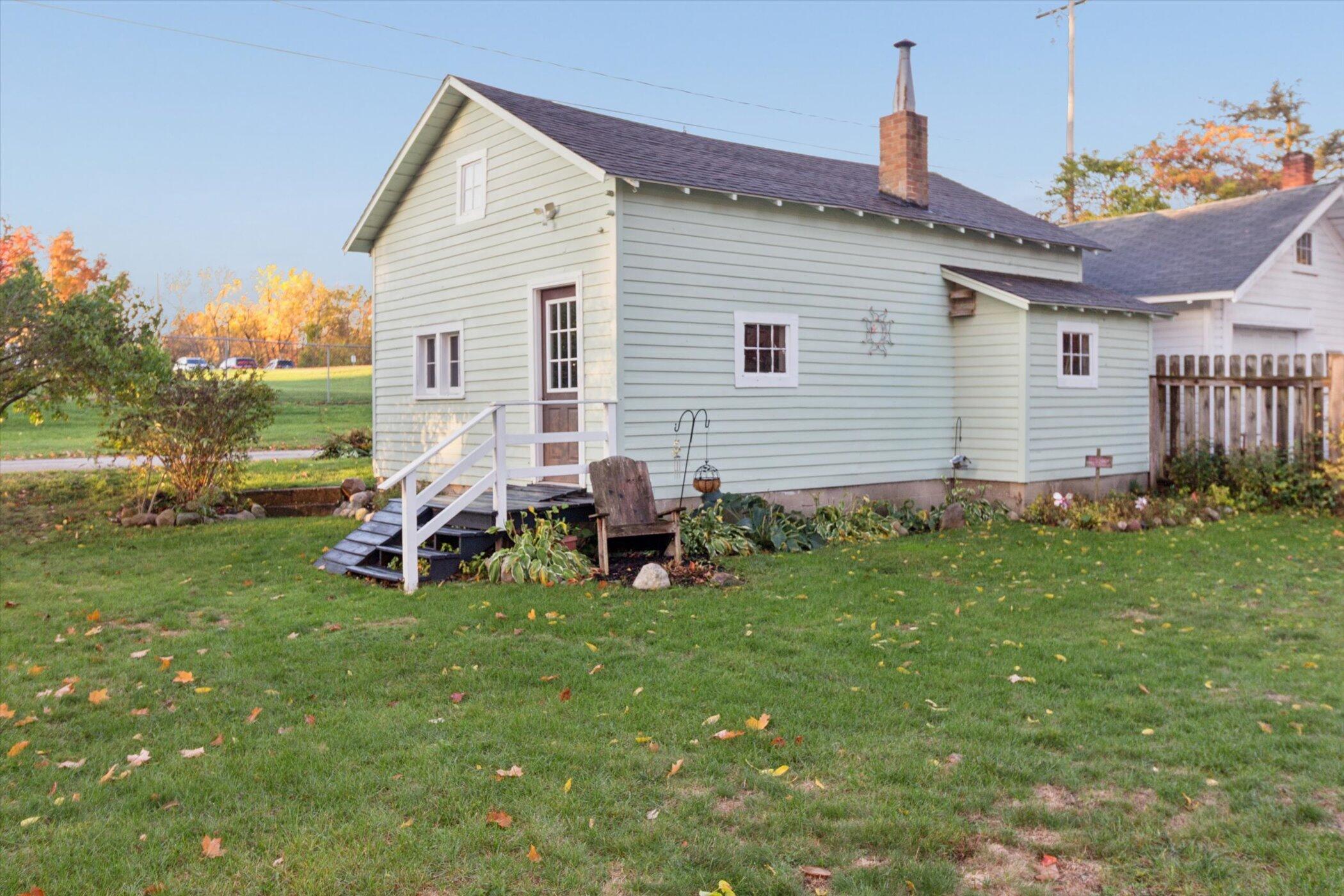 223 West Todd Avenue Reed City, MI 49677 - Photo 65 of 70 65-223-W-Todd-Ave-WindowStill