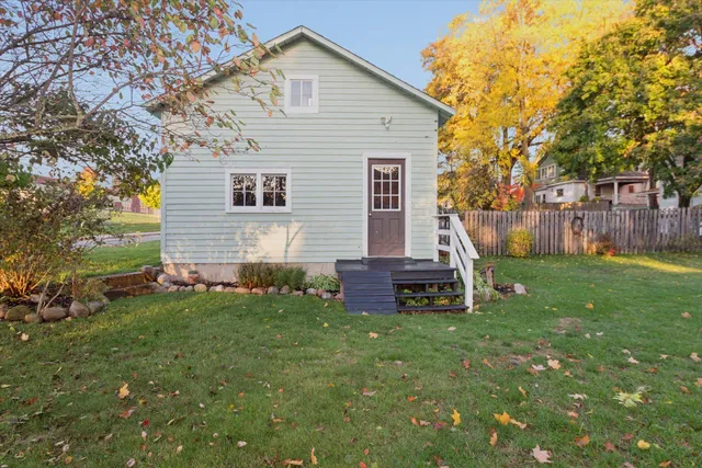 $199,900 | 223 West Todd Avenue, Reed City, MI 49677