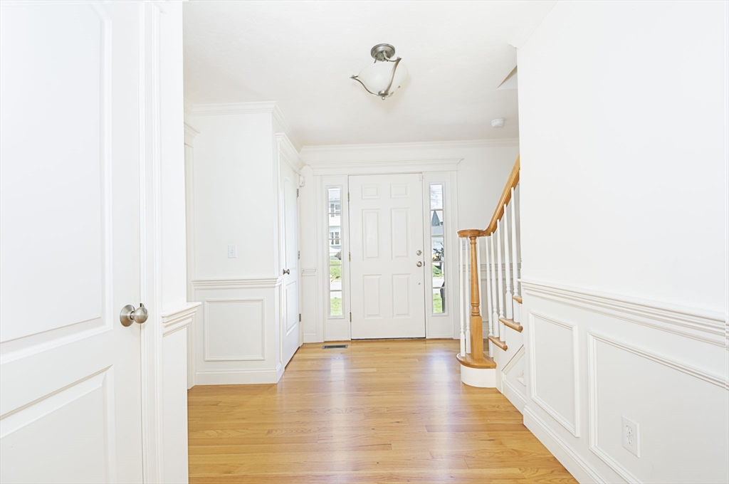 28 Rosedale Avenue Shrewsbury, MA 01545 - Photo 9 of 42 Gallery Image 9