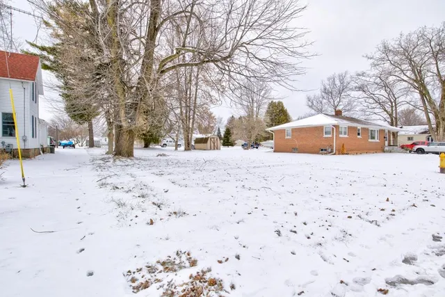 $9,900 | 4017 North Shore Drive, Menominee, MI 49858