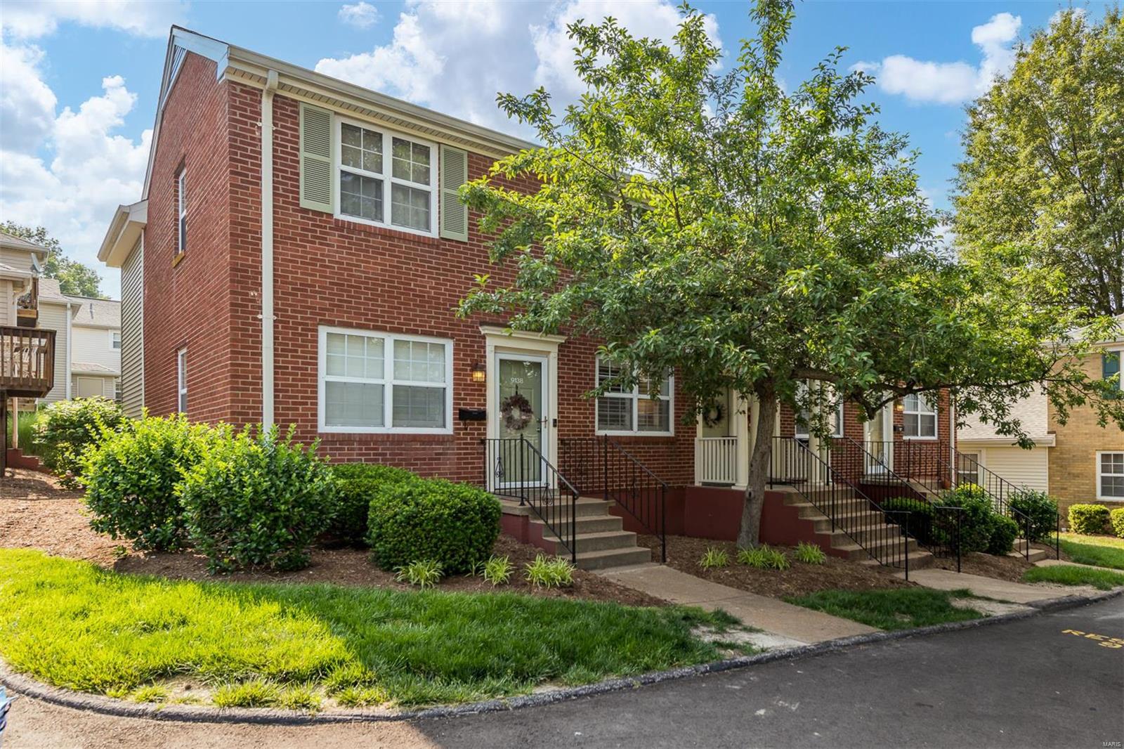 9138 Eager Road St. Louis, MO 63144 - Photo 1 of 23 Gallery Image 1