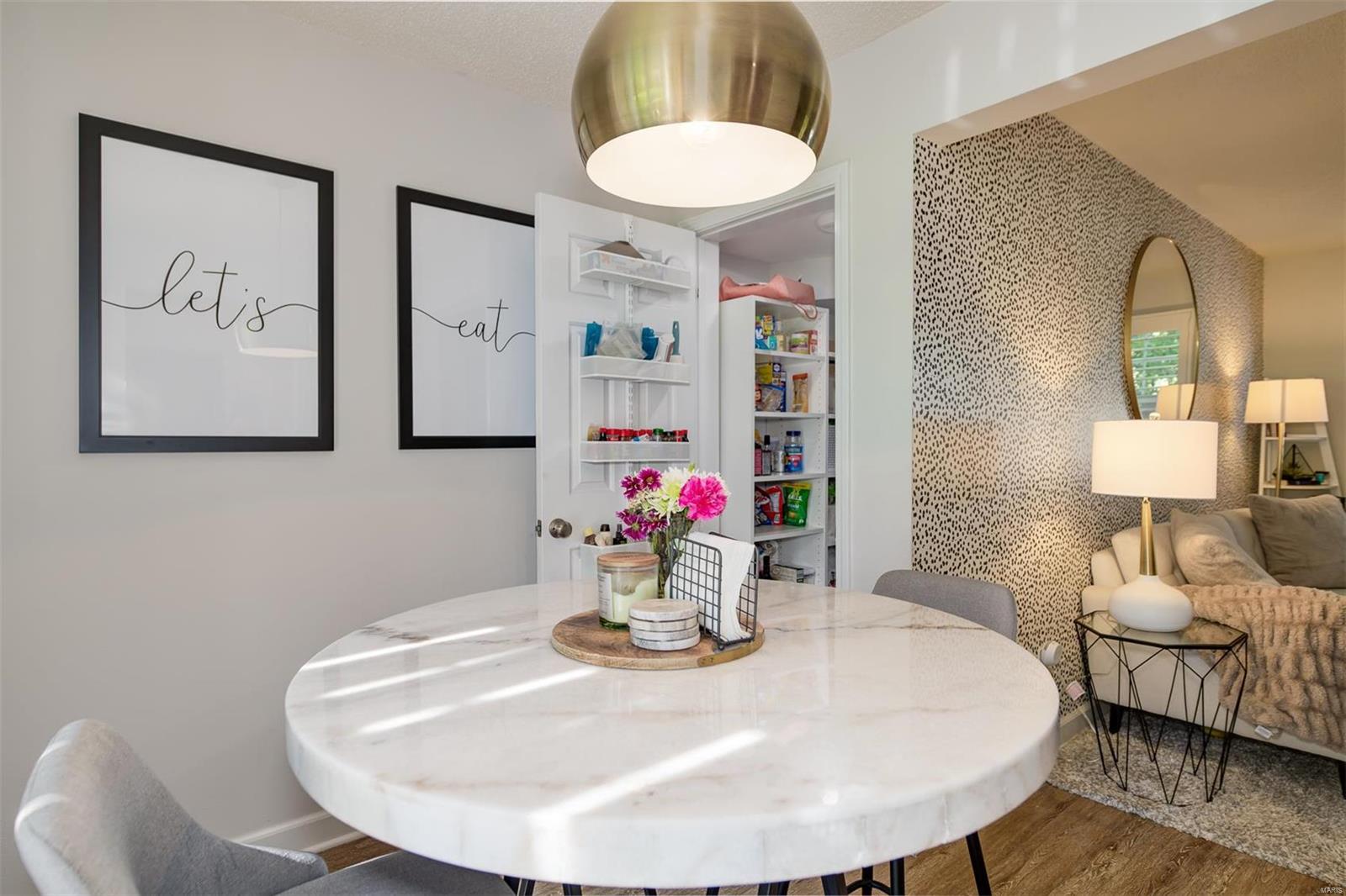 9138 Eager Road St. Louis, MO 63144 - Photo 6 of 23 Gallery Image 6