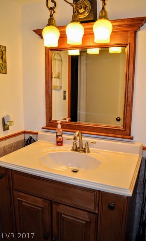 808 Altamira Road Las Vegas, NV 89145 - Photo 15 of 34 Gallery Image 15