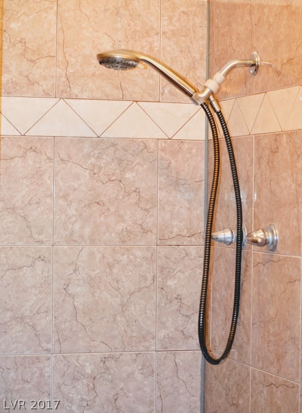 808 Altamira Road Las Vegas, NV 89145 - Photo 17 of 34 Gallery Image 17