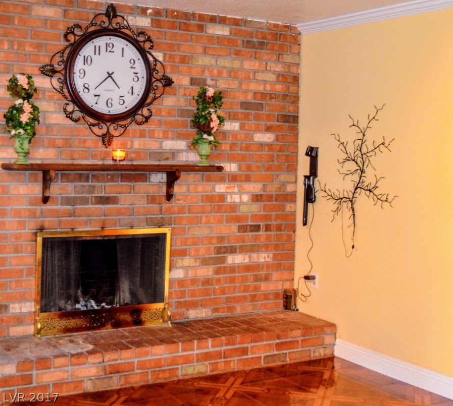 808 Altamira Road Las Vegas, NV 89145 - Photo 8 of 34 Gallery Image 8