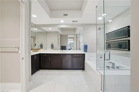 $1,675,000 | 1030 3rd Avenue South, Unit 517, Naples, FL 34102