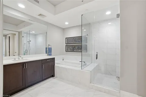 $1,675,000 | 1030 3rd Avenue South, Unit 517, Naples, FL 34102