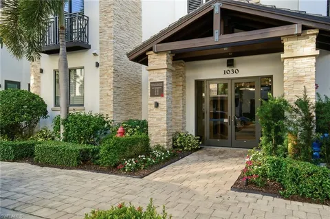 $1,675,000 | 1030 3rd Avenue South, Unit 517, Naples, FL 34102