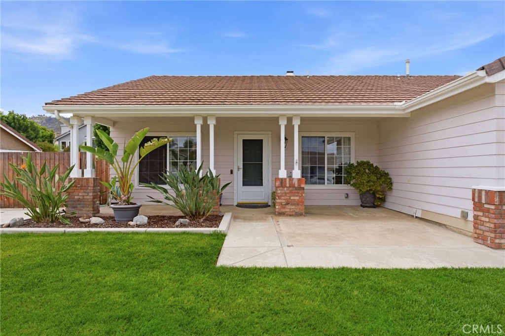 20163 Mapleleaf Court Wildomar, CA 92595 - Photo 2 of 35