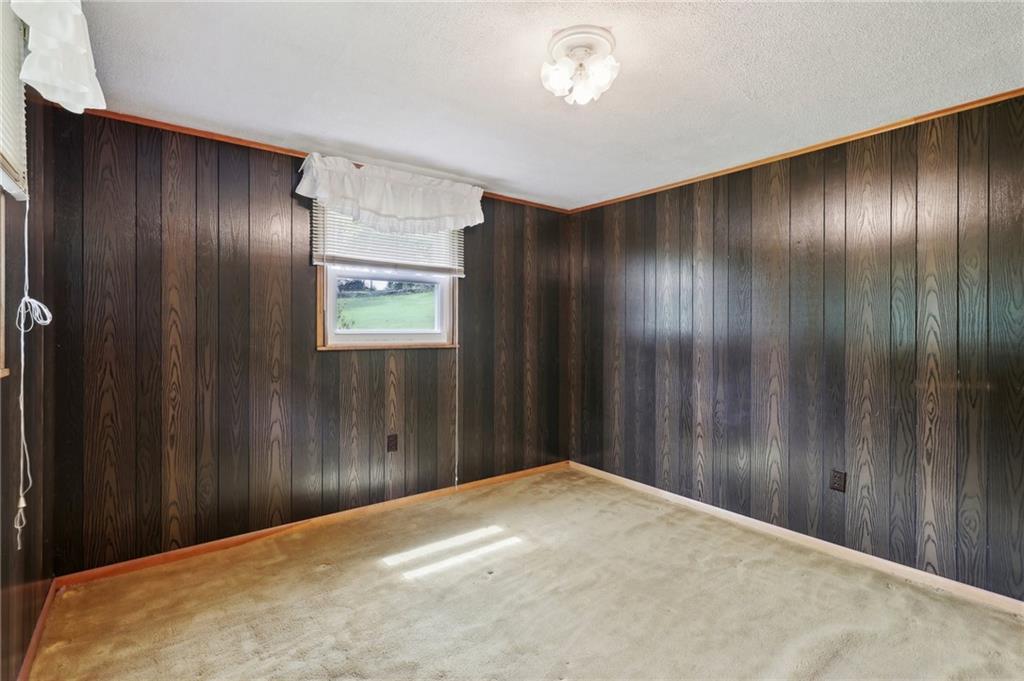 1317 Willowbrook Road New Castle, PA 16101 - Photo 17 of 40
