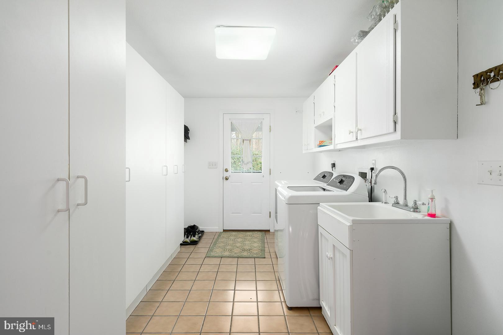 108 Lewis Brook Road Pennington, NJ 08534 - Photo 14 of 35 Gallery Image 14