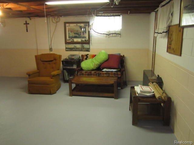 9790 Dolan Road Columbus, MI 48063 - Photo 16 of 22 2013-07-06 03.52.35.jpg