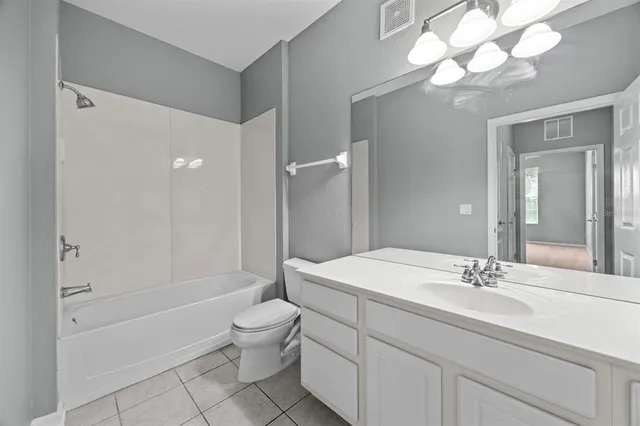 $1,500 | 1355 Venezia Court, Unit 202, Davenport, FL 33896