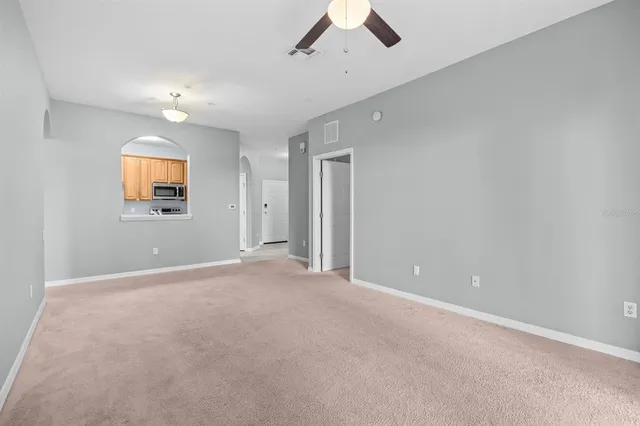 $1,500 | 1355 Venezia Court, Unit 202, Davenport, FL 33896