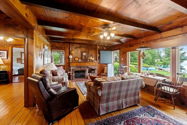 $699,000 | 17 Moorings Way, West Brookfield, MA 01585