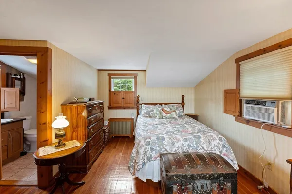 $699,000 | 17 Moorings Way, West Brookfield, MA 01585