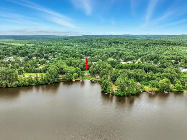 $699,000 | 17 Moorings Way, West Brookfield, MA 01585