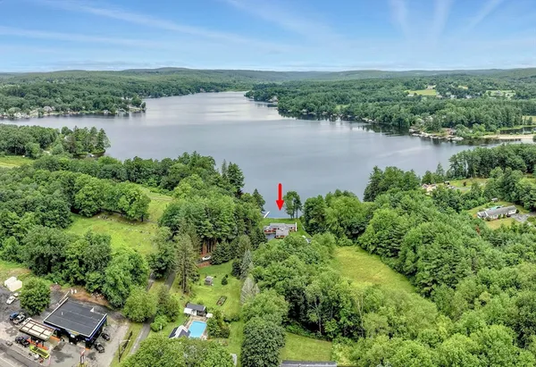 $699,000 | 17 Moorings Way, West Brookfield, MA 01585