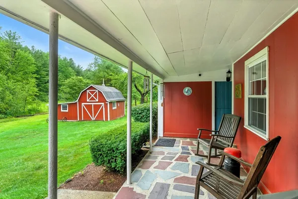 $699,000 | 17 Moorings Way, West Brookfield, MA 01585