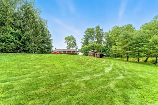 $699,000 | 17 Moorings Way, West Brookfield, MA 01585