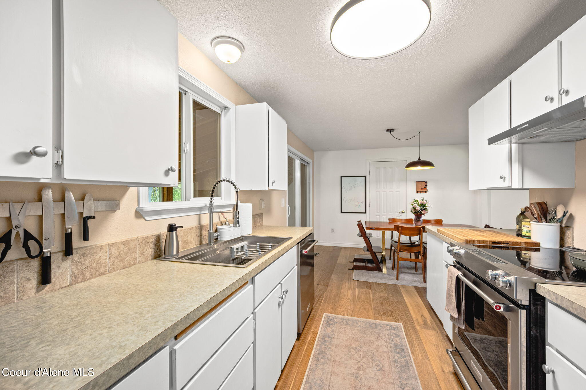 2087 East Glacier Road Hayden, ID 83835 - Photo 28 of 82 Kitchen