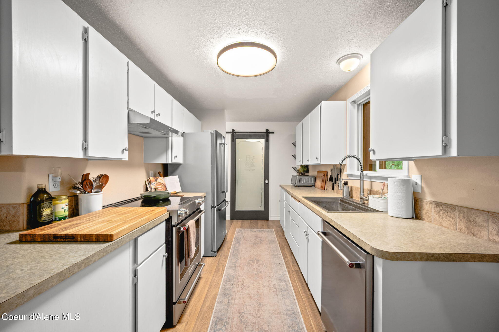 2087 East Glacier Road Hayden, ID 83835 - Photo 29 of 82 Kitchen