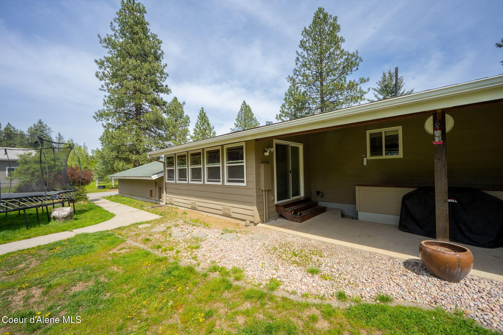 2087 East Glacier Road Hayden, ID 83835 - Photo 54 of 82 Backyard