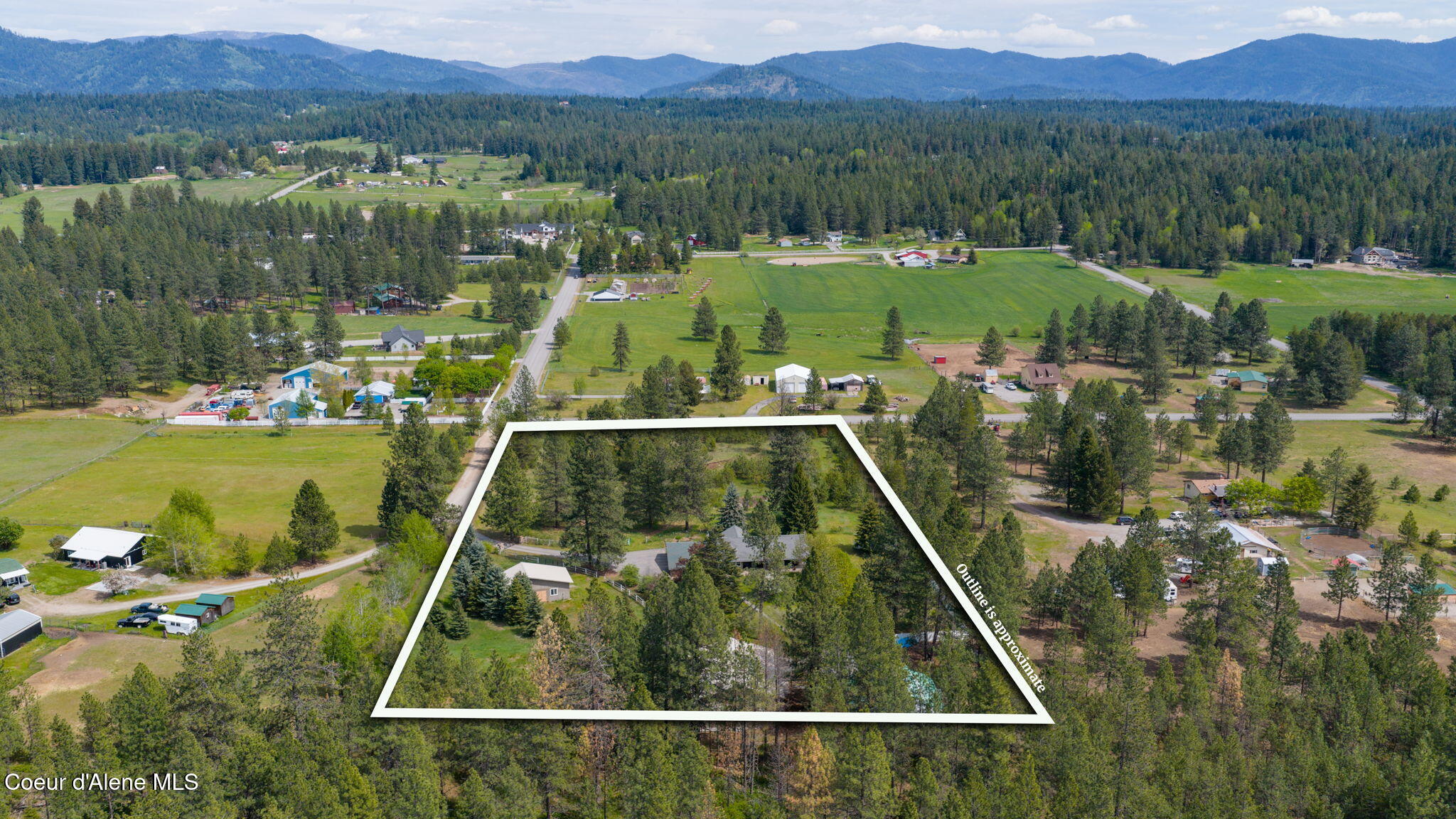 2087 East Glacier Road Hayden, ID 83835 - Photo 10 of 82 Ariel View