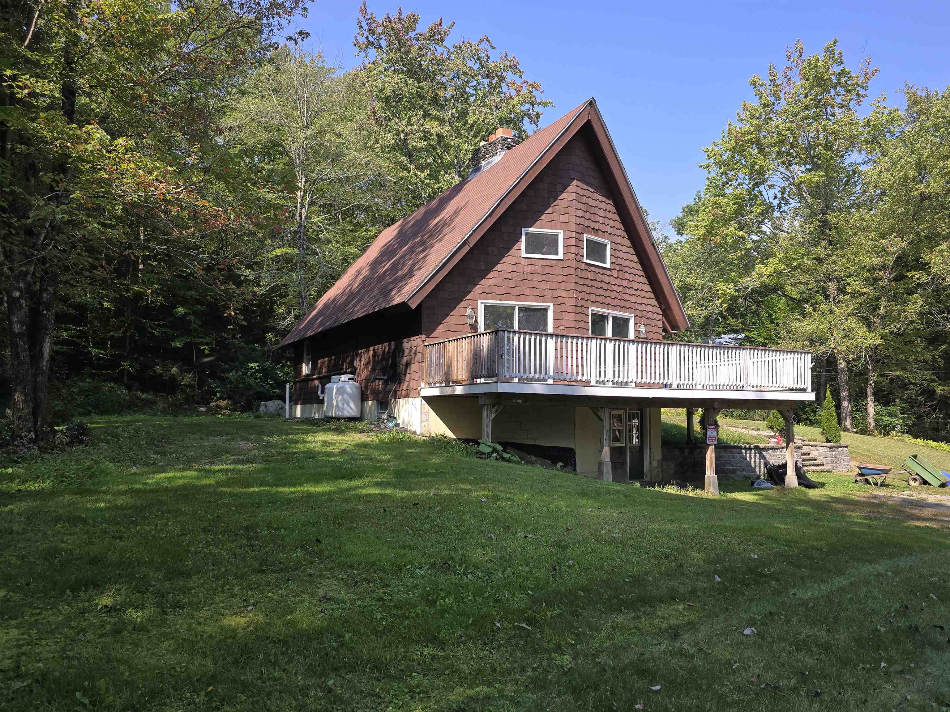 69 Taylor Road Putney, VT 05346 - Photo 2 of 33