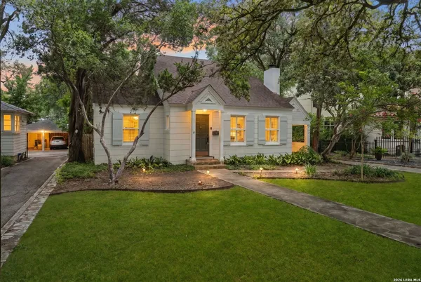 $849,000 | 216 Tuxedo Avenue, Alamo Heights, TX 78209