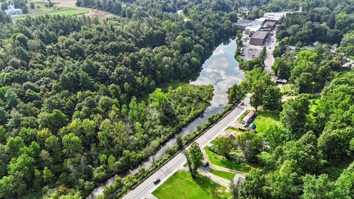 683 Water Street Bennington, VT 05257 - Photo 28 of 38