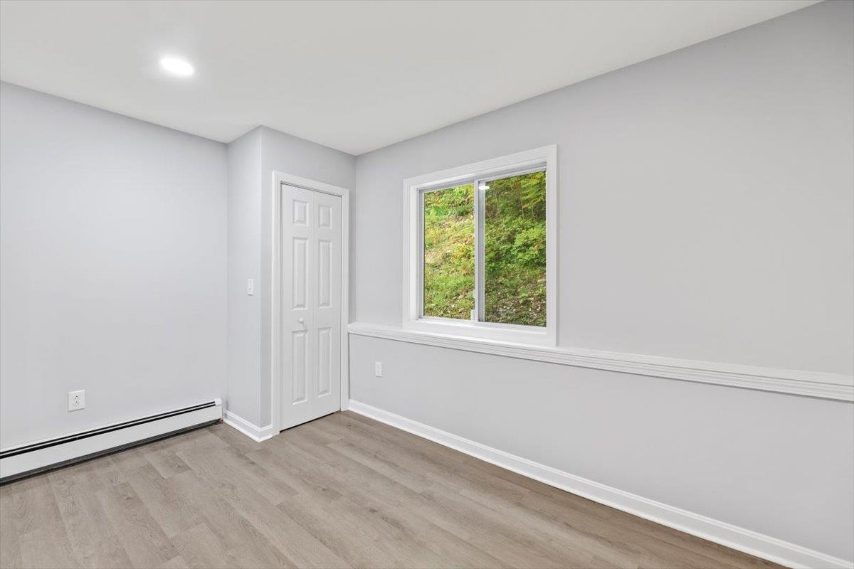 683 Water Street Bennington, VT 05257 - Photo 3 of 38