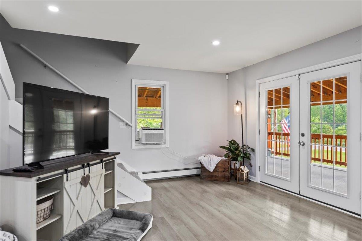 683 Water Street Bennington, VT 05257 - Photo 36 of 38