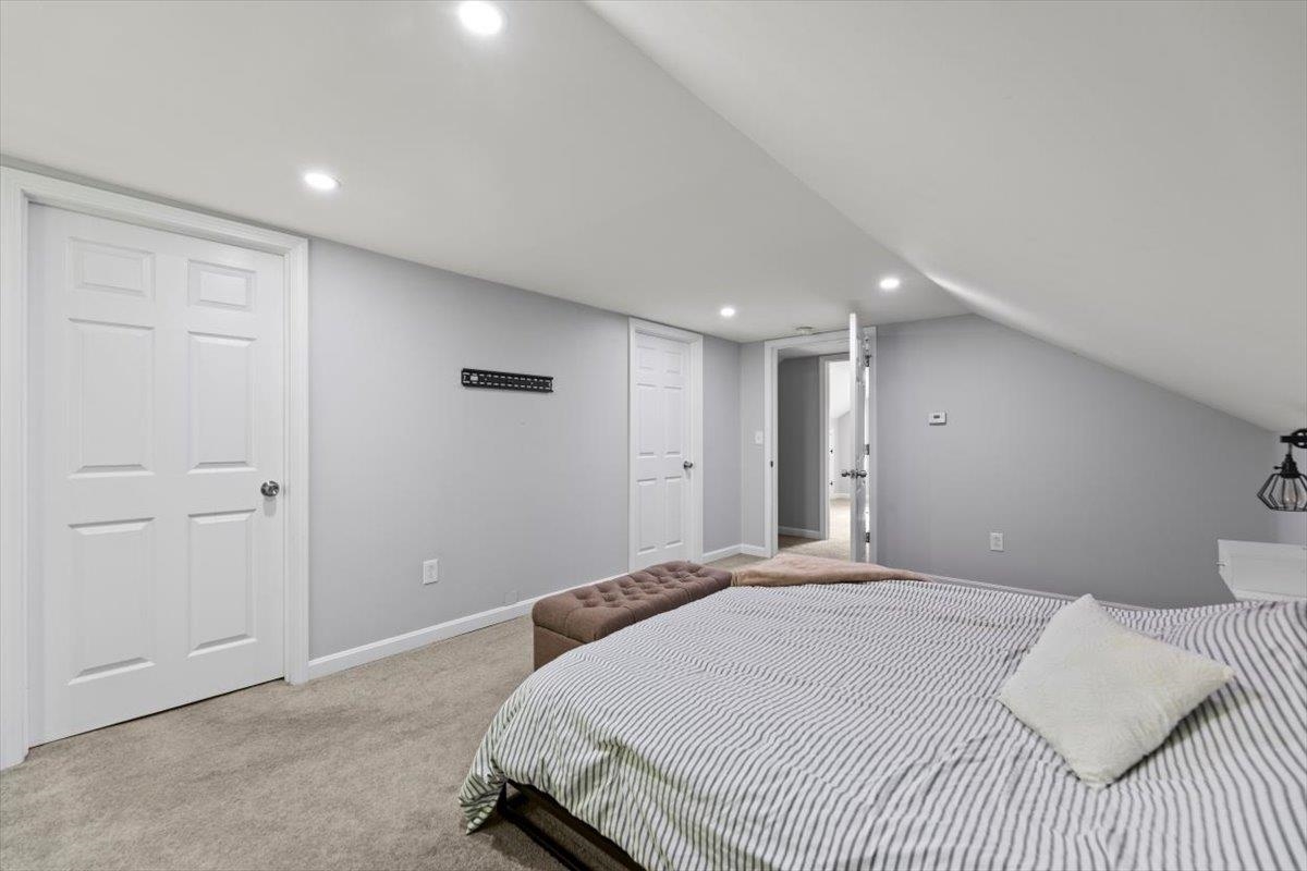 683 Water Street Bennington, VT 05257 - Photo 8 of 38