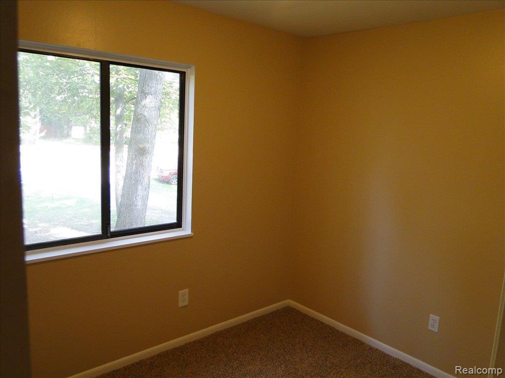 5183 Winchester Pass Road Lapeer, MI 48446 - Photo 9 of 16 Bedroom 3