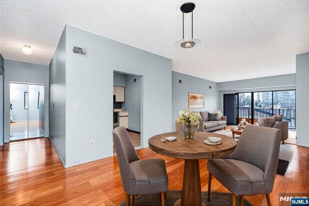 390 Gorge Road, Unit 402 Cliffside Park, NJ 07010 - Photo 3 of 25